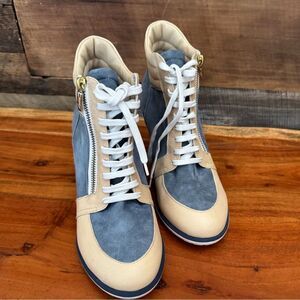 Mario Raspini blue and cream colored wedge sneakers. Size 39